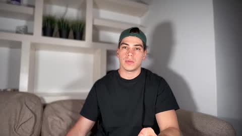 Snapshot of _aesthetic chatting on September 26, 2:43 pm _aesthetic online show from September 26, 2:43 pm