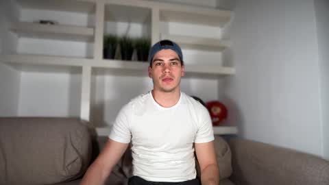 Snapshot of _aesthetic chatting on September 29, 1:38 pm _aesthetic online show from September 29, 1:38 pm