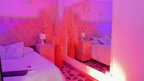 Agatha online show from December 14, 9:03 am