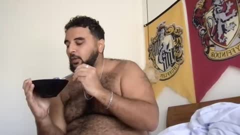 Snapshot of _alan_bear_ chatting on June 22, 3:25 am Alan online show from June 22, 3:25 am