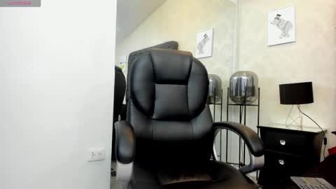 _alana_johnson online show from May 28, 12:13 pm