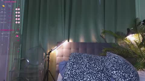 Alexa online show from December 4, 8:56 am