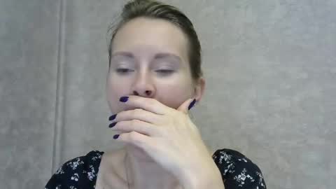 _alex1819 online show from November 5, 7:30 am