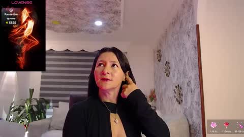Snapshot of _alice_horny_ chatting on September 18, 11:12 am _alice_horny_ online show from September 18, 11:12 am