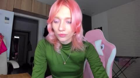 Snapshot of _alice_kitty chatting on February 2, 9:41 am Gaylord online show from February 2, 9:41 am