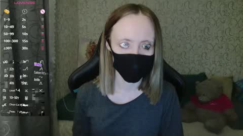  AliceCullen  online show from March 19, 5:06 pm