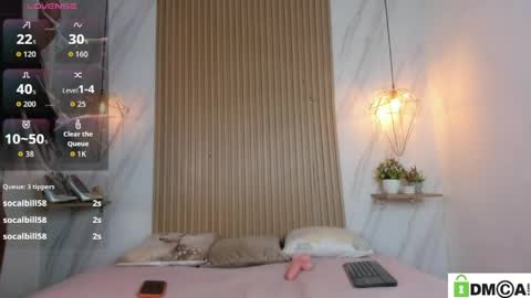 Snapshot of _alisson_foxx chatting on April 3, 3:54 pm alisson online show from April 3, 3:54 pm