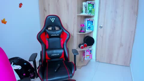 AMANDA online show from December 12, 6:31 pm