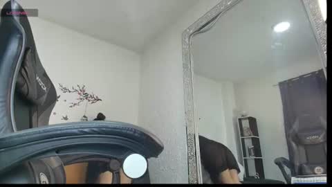 Snapshot of _anais_lanz chatting on July 19, 4:16 am Anais online show from July 19, 4:16 am