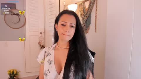 Ana Ruiz online show from December 15, 7:31 pm