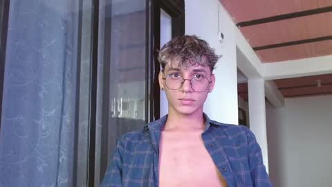 Andres online show from January 11, 7:49 pm