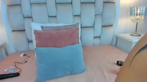 Angel Azul online show from December 7, 11:51 am