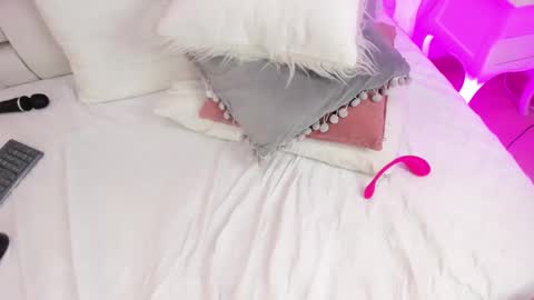 Angel Azul online show from February 11, 2:46 pm