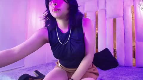 Snapshot of _angel_dustt chatting on July 6, 1:41 pm Angel online show from July 6, 1:41 pm