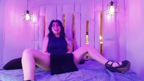 Snapshot of _angel_dustt chatting on July 6, 3:03 pm Angel online show from July 6, 3:03 pm