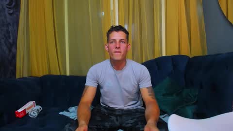 Angel Rivera online show from February 13, 2:18 am