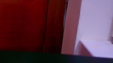 Snapshot of _aniisha_ chatting on September 27, 7:08 pm Any online show from September 27, 7:08 pm
