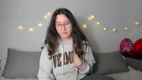 Anna online show from April 1, 11:00 am