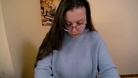 Anna online show from February 12, 1:48 pm