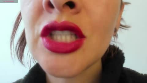 antonia online show from April 13, 2:55 pm