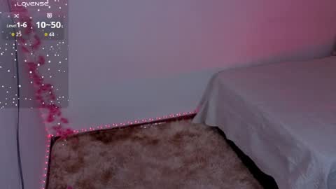 Aria online show from April 20, 11:28 pm