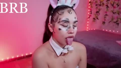 Aria online show from April 21, 11:18 pm