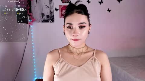 Snapshot of _ariiaa_ chatting on June 6, 11:31 pm Aria online show from June 6, 11:31 pm
