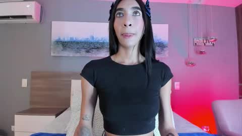 Snapshot of _ashly_77 chatting on October 29, 7:59 pm Ashly online show from October 29, 7:59 pm