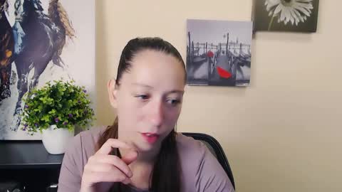 _astraia_ online show from June 4, 9:26 am