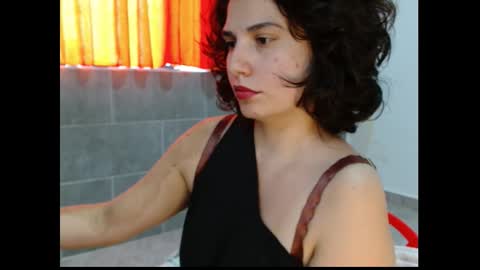Snapshot of _atenea_golden chatting on September 29, 3:39 pm atenea online show from September 29, 3:39 pm