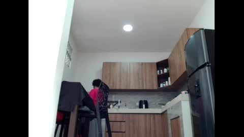 Snapshot of _atenea_golden chatting on April 9, 3:50 pm atenea online show from April 9, 3:50 pm