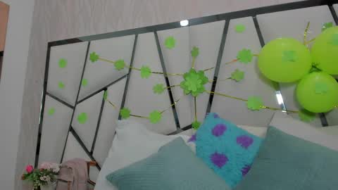 Aura online show from March 18, 3:09 am