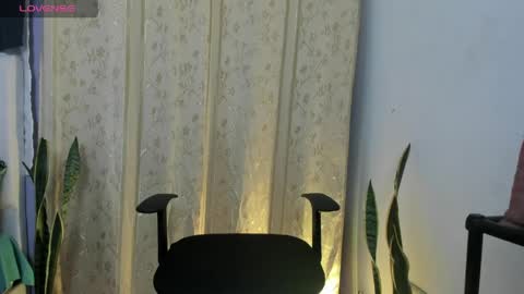 Snapshot of _axelking1_ chatting on June 5, 2:18 am Axel online show from June 5, 2:18 am