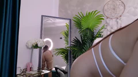 Snapshot of _azzalee_ chatting on June 23, 5:49 am AzzaLee online show from June 23, 5:49 am