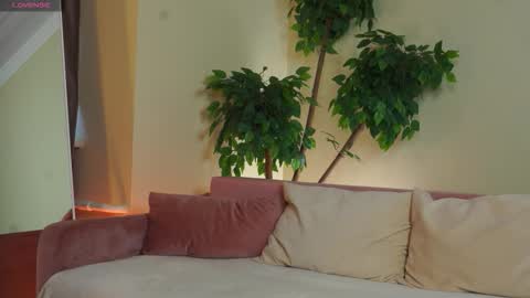 Jess online show from February 27, 3:39 am