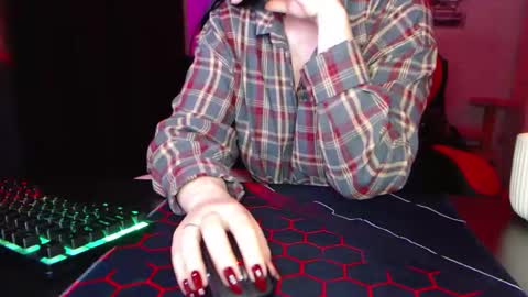 Tiffany online show from November 13, 12:09 am