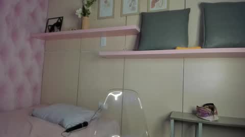 _bellabliss online show from January 15, 7:06 pm