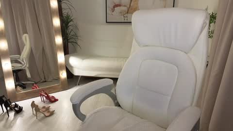 Beylly online show from January 17, 4:39 am