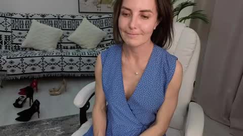 Snapshot of _beylly chatting on May 17, 2:46 pm Beylly online show from May 17, 2:46 pm