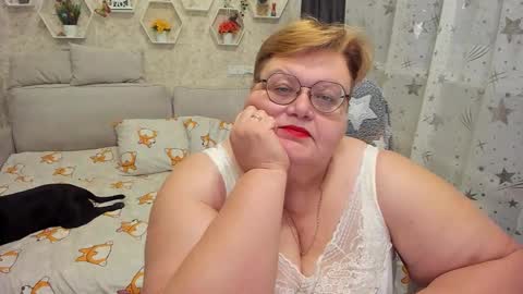 Snapshot of _big_beautiful_love_ chatting on November 2, 7:05 pm Louise  ONLY IN PVT  Masturbation with dildo and cum  Naked  Show and play with pussy  Blow job  Hand job  ONLY IN PVT  online show from November 2, 7:05 pm