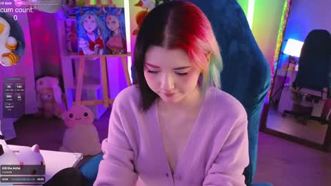 Alice .. online show from December 3, 8:50 pm