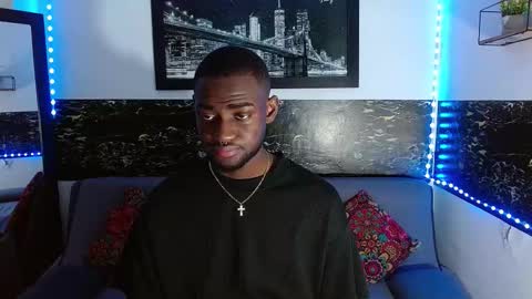 Snapshot of _black_stallion chatting on October 15, 3:06 am Andrew online show from October 15, 3:06 am