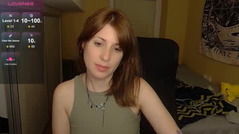Laura online show from April 5, 10:29 pm
