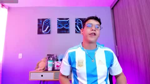 _blake_boy online show from January 17, 6:33 pm