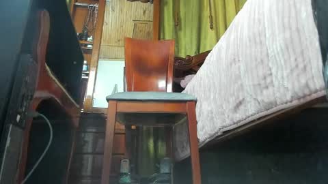 Brenda online show from April 8, 1:11 pm