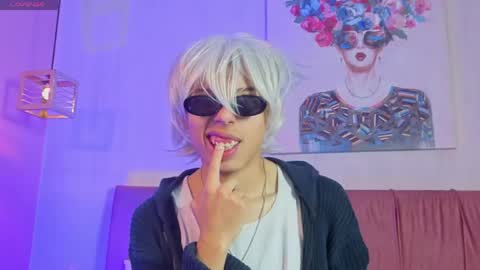 Snapshot of _camilo_ortiz chatting on May 5, 3:42 pm camilo online show from May 5, 3:42 pm