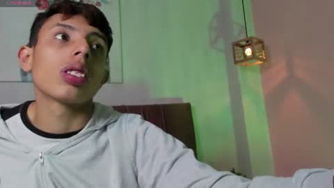Snapshot of _camilo_ortiz chatting on June 16, 3:03 pm camilo online show from June 16, 3:03 pm