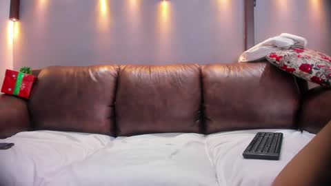 Shatta  Sara online show from December 2, 1:13 pm