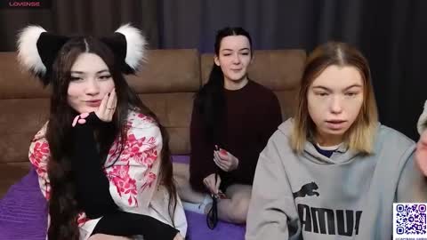 _capybara0_0 online show from February 23, 7:33 am