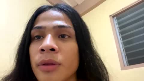 Snapshot of _caroline18_ chatting on May 18, 2:01 pm Kate flores online show from May 18, 2:01 pm